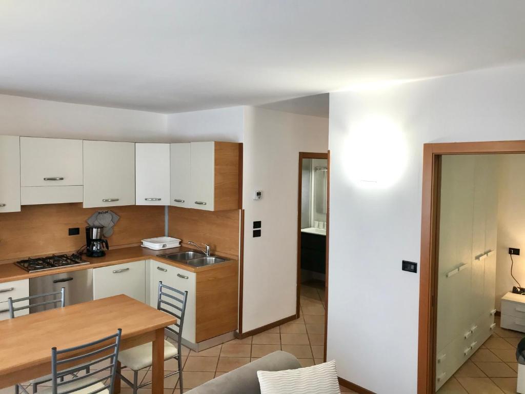 Kuchyňa alebo kuchynka v ubytovaní Il Ciottolo Apartments