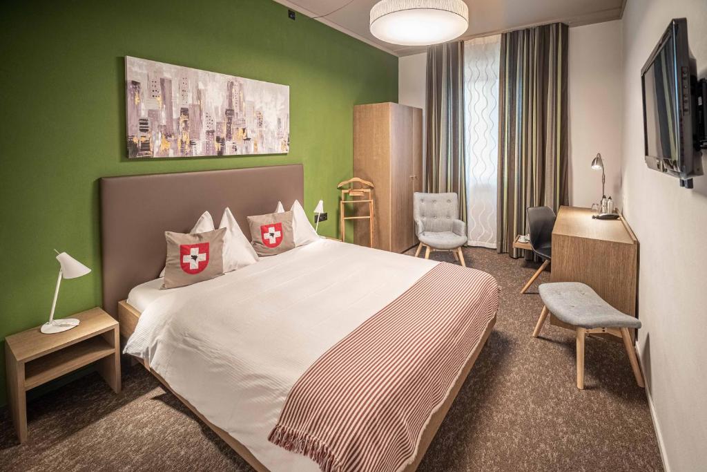 Hotel Bären am Bundesplatz - Resim 11