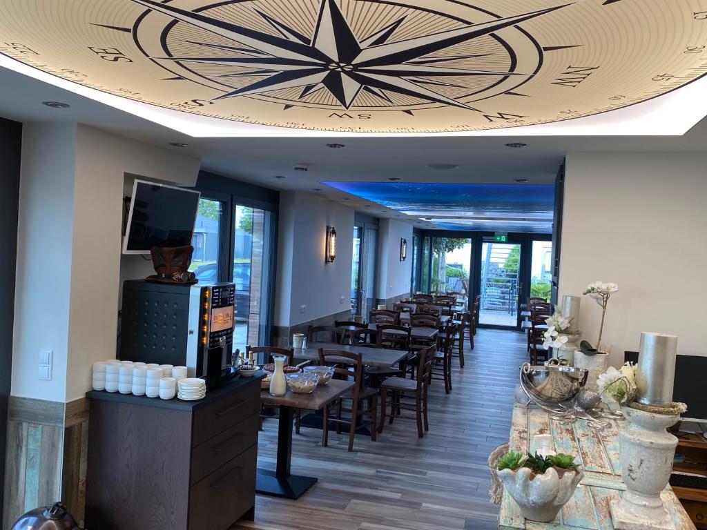 Restaurace v ubytování AVALON ideal gelegen zwischen Europapark und Rulantica