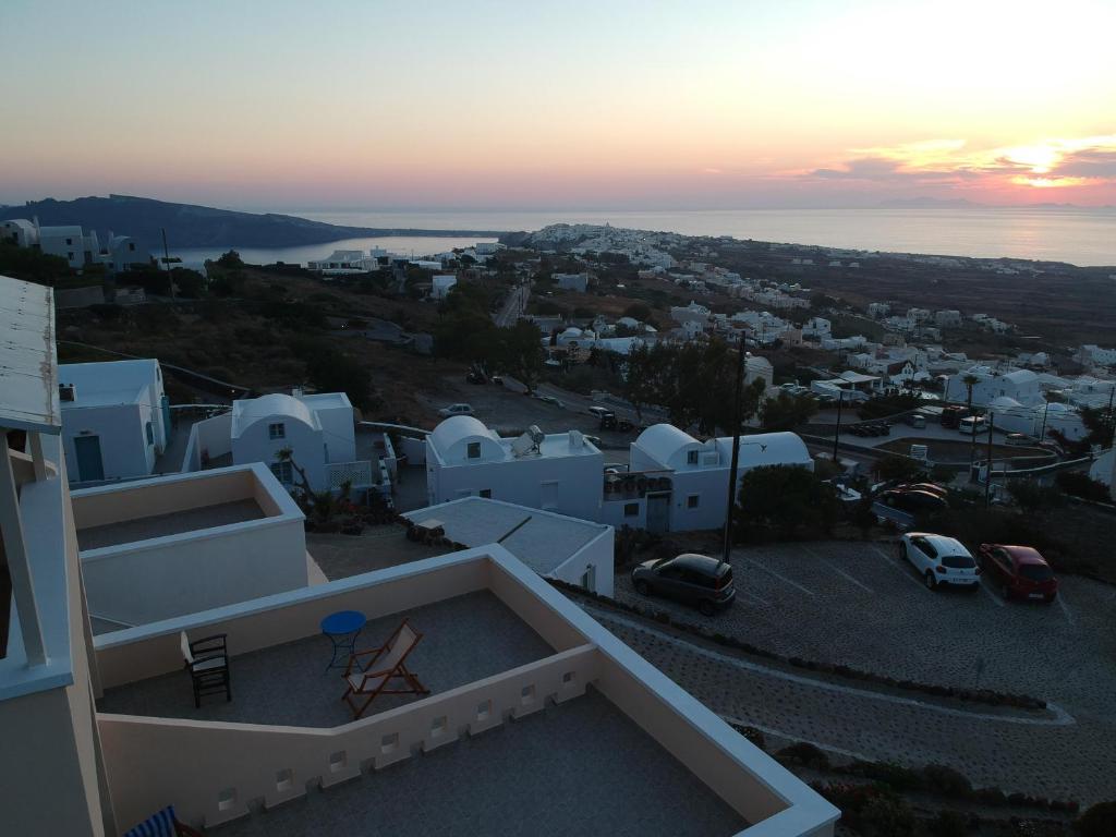 Panorama Oia Apartments - 9