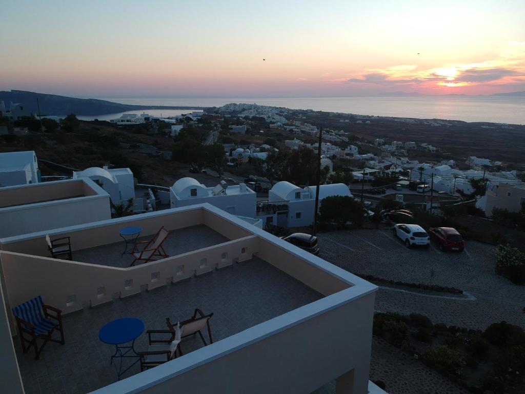 Panorama Oia Apartments - 13