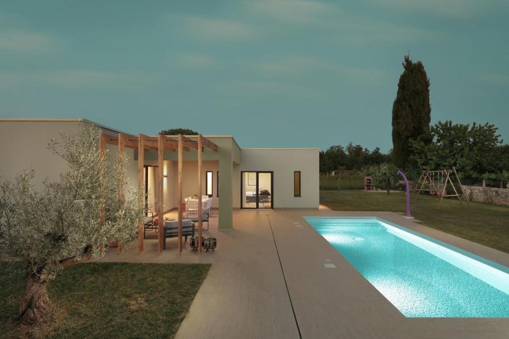 Πισίνα στο ή κοντά στο Villa Rudinka