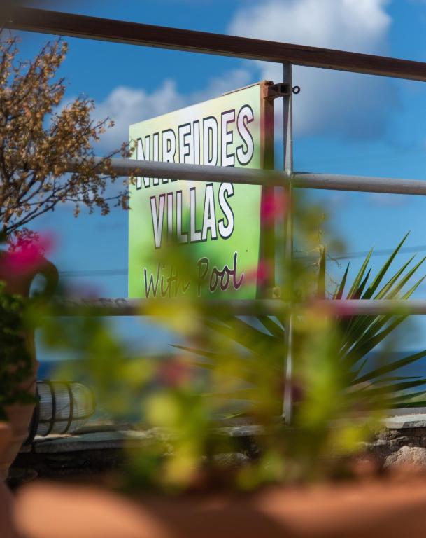 Certifikát, hodnocení, plakát nebo jiný dokument vystavený v ubytování Nireides villas 'TOP DESTINATION'