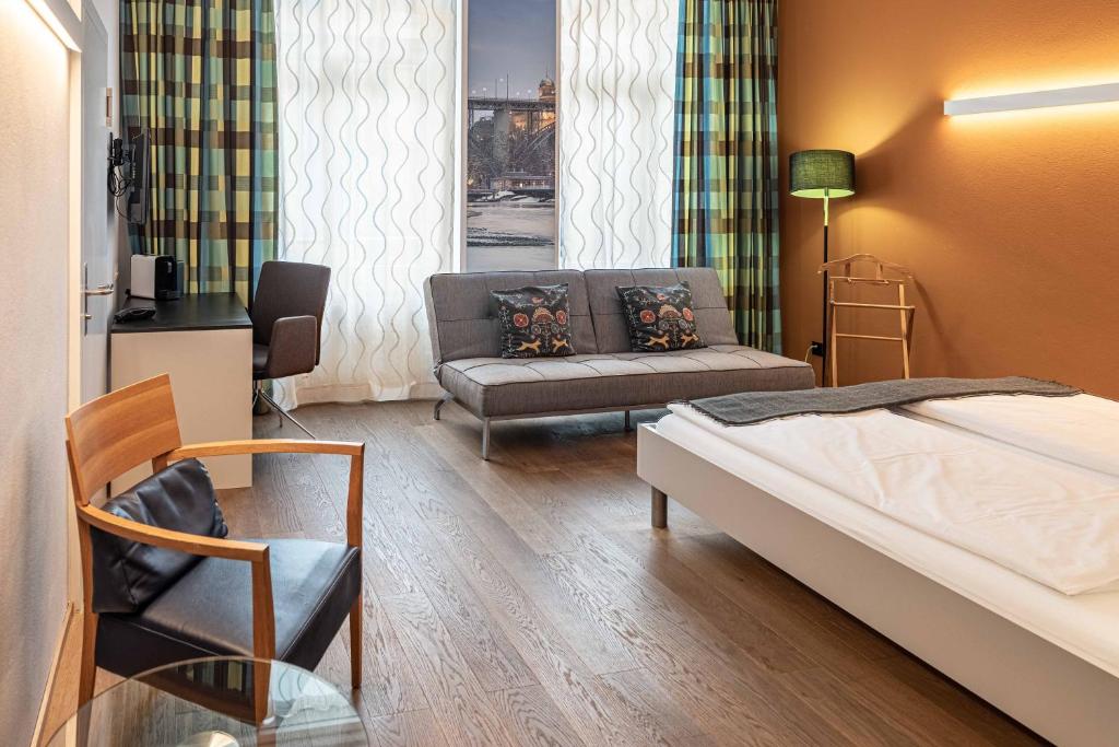 Hotel Bären am Bundesplatz - Resim 21