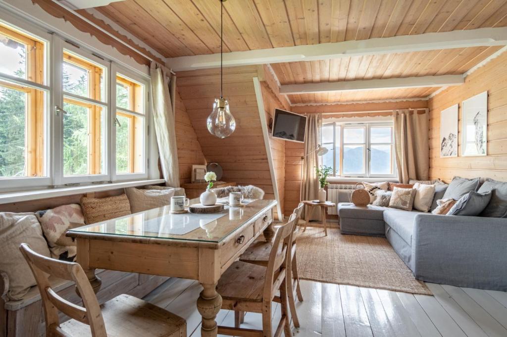 Posedenie v ubytovaní Apartamenty Polana Pająkówka