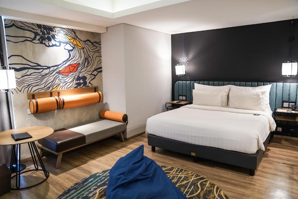 Luminor Hotel Purwokerto By WH - 行政套房