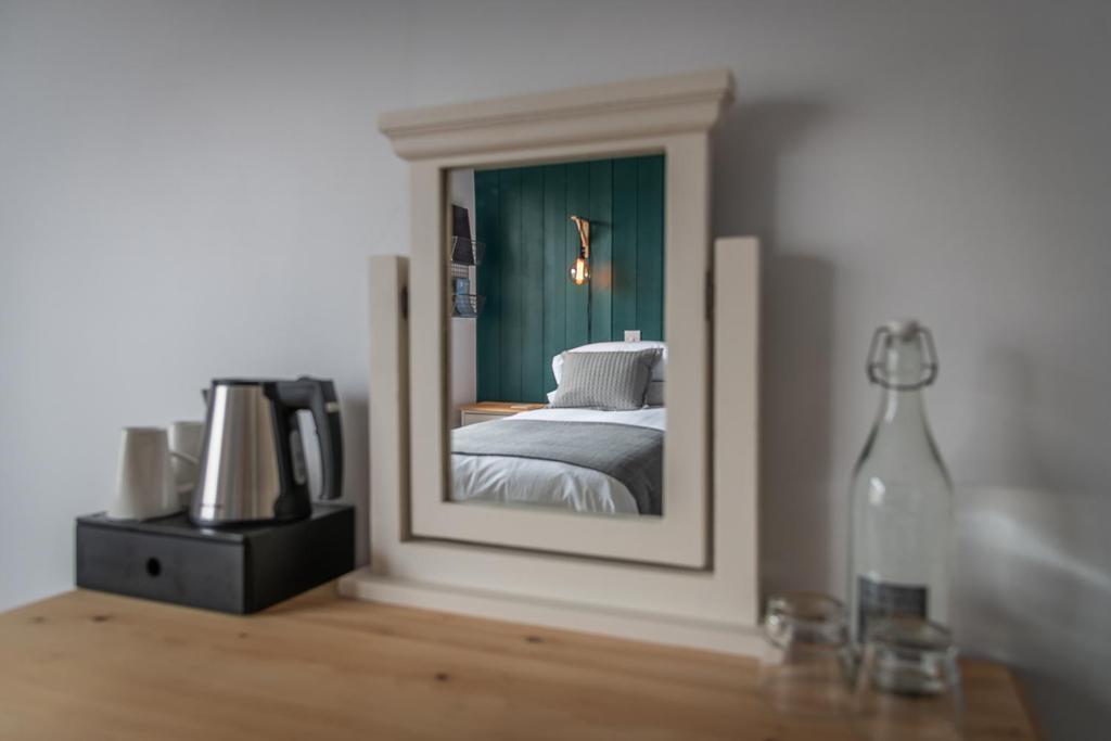 Postel nebo postele na pokoji v ubytování Doolin View B&B