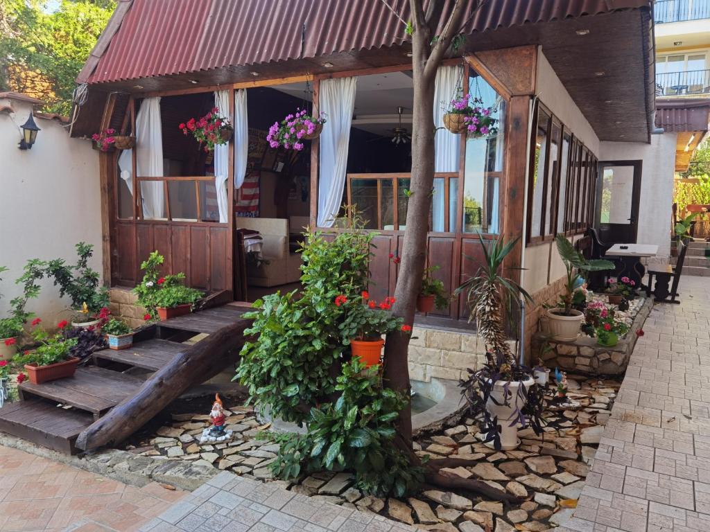 Zahrada ubytování Santorini Sveti Vlas