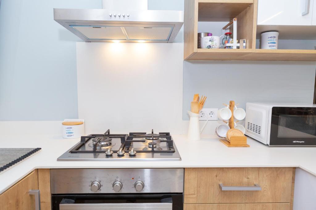 A kitchen or kitchenette at Cap de Mar CULLERA