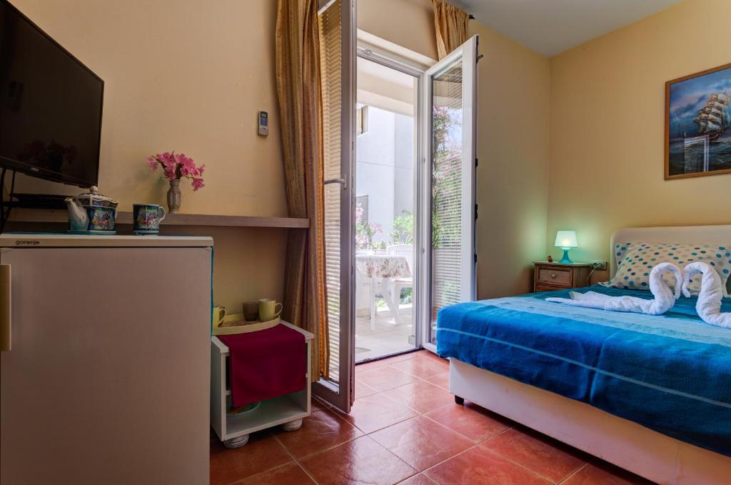 Splendid Apartments - Doppelzimmer Mit Balkon