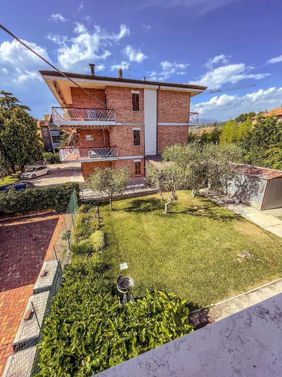 A garden outside Casa Vacanze Annarita