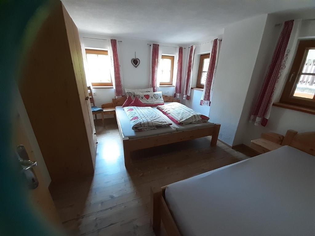 Postel nebo postele na pokoji v ubytování Haus Elfriede