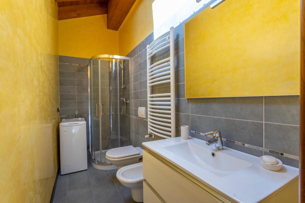 Koupelna v ubytování New Deal - APT with Terrace, Jacuzzi & Netflix