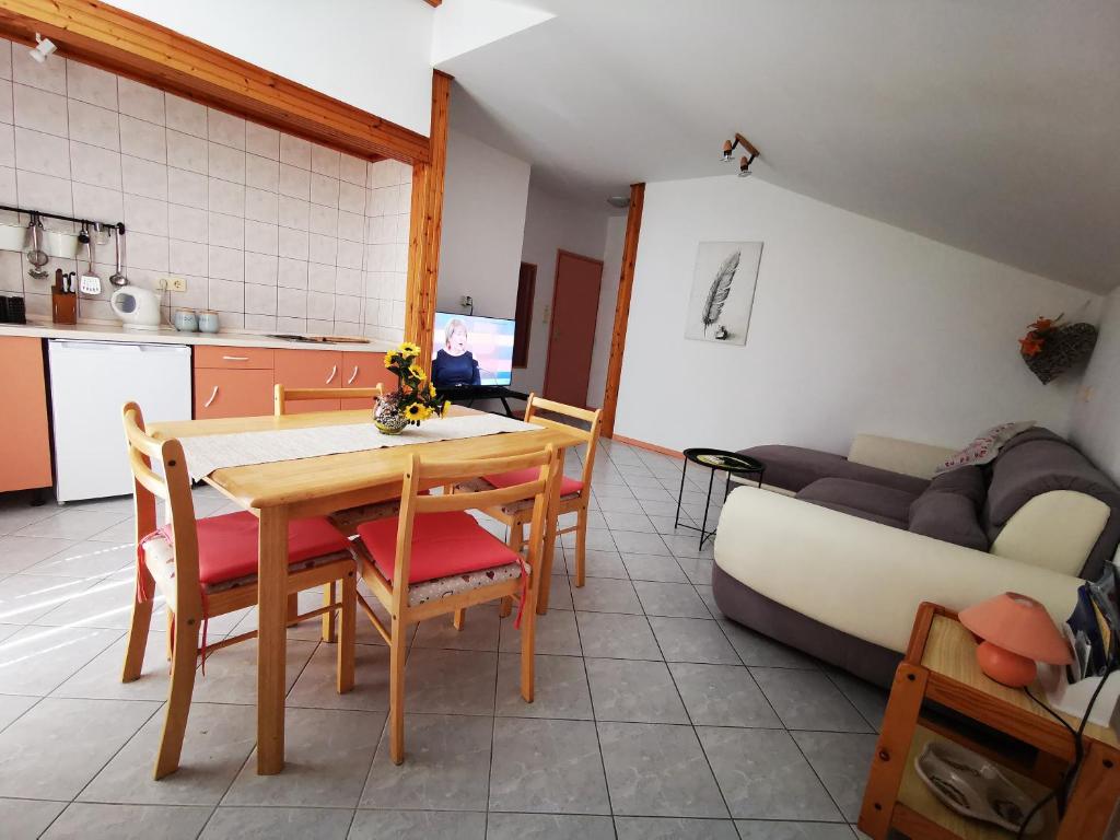 Boutique Apartments Julija - One-Bedroom Apartment