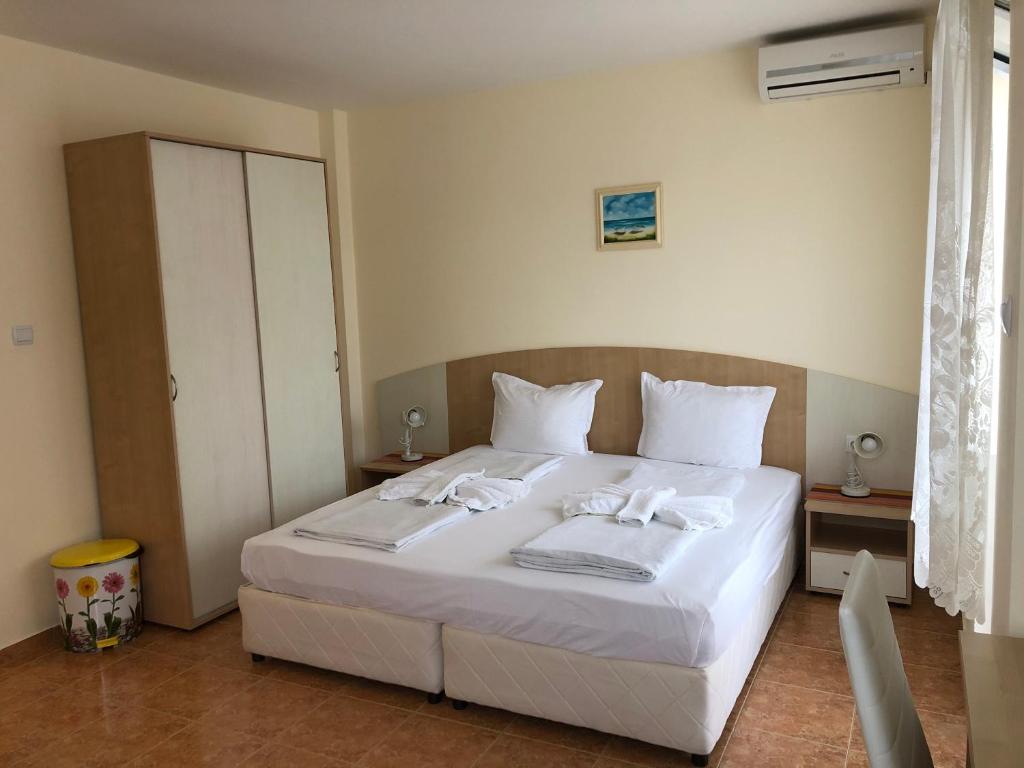 Postel nebo postele na pokoji v ubytování Borko Guest House