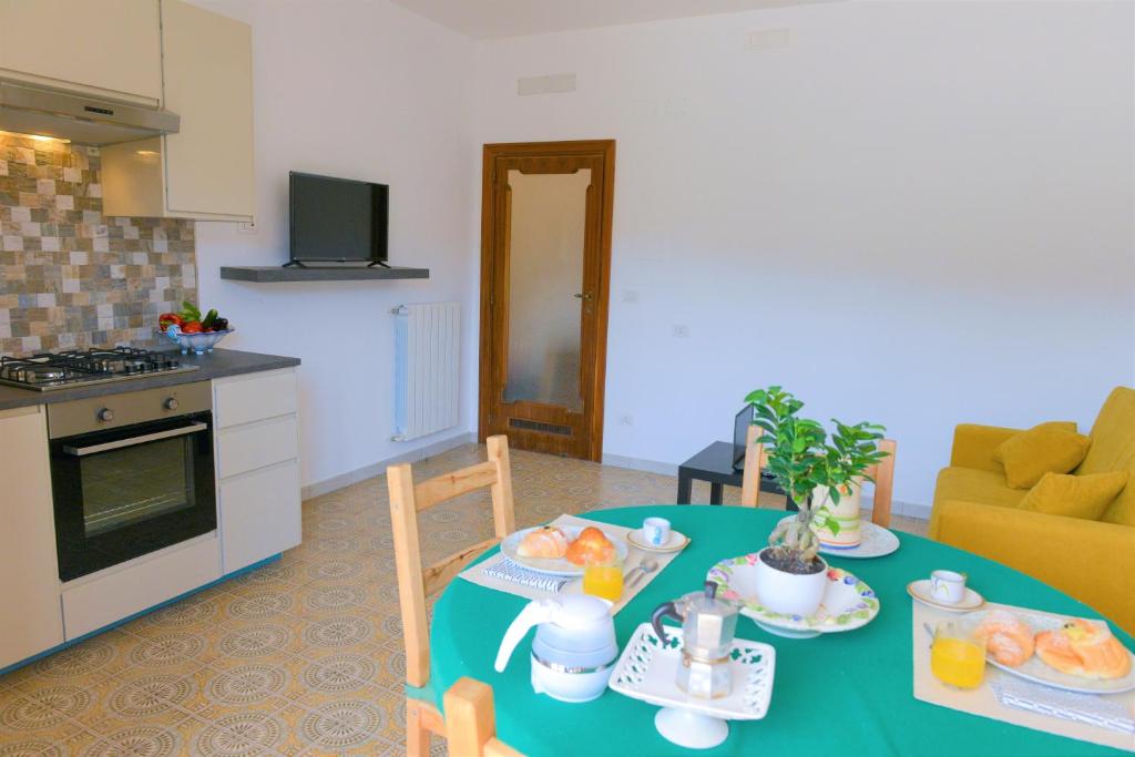 Kuchyňa alebo kuchynka v ubytovaní Estate4home - SOFIA FLORA