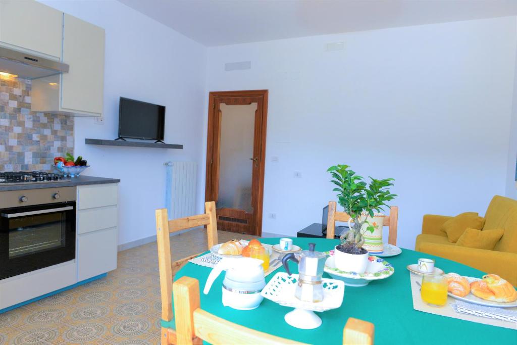 Kuchyňa alebo kuchynka v ubytovaní Estate4home - SOFIA FLORA