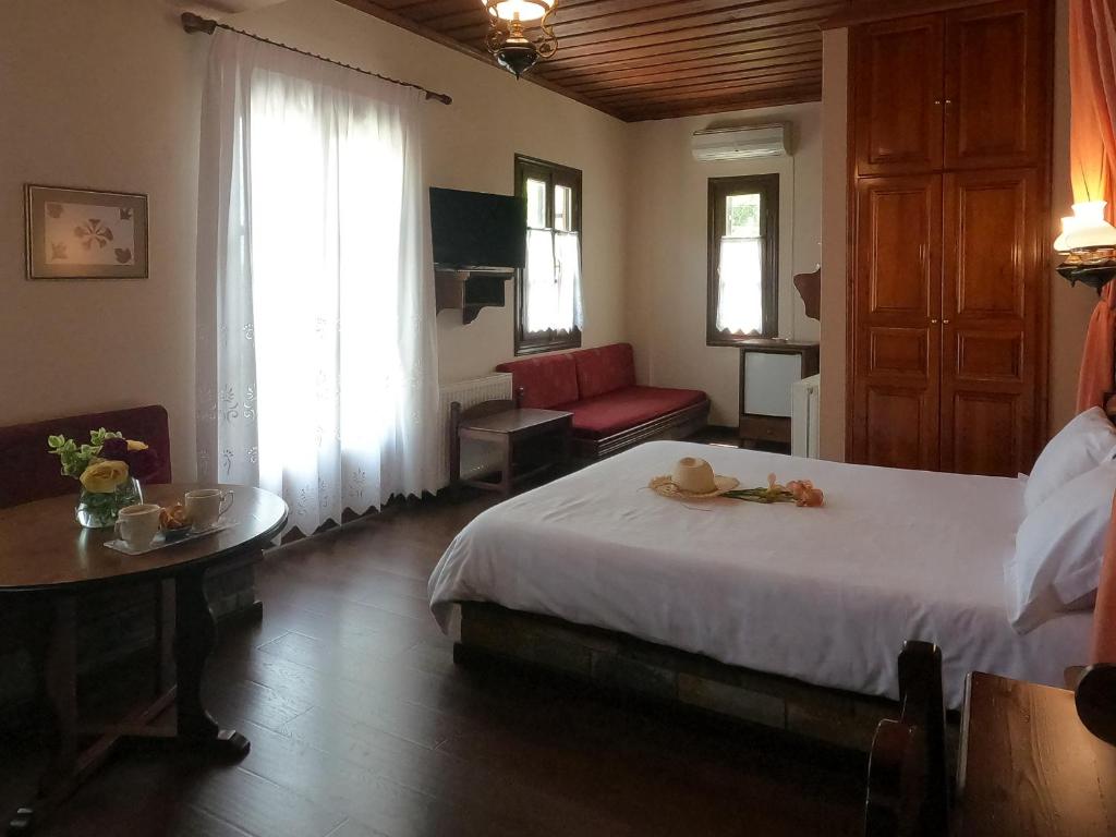 Amalthia Traditional Guesthouse - 18