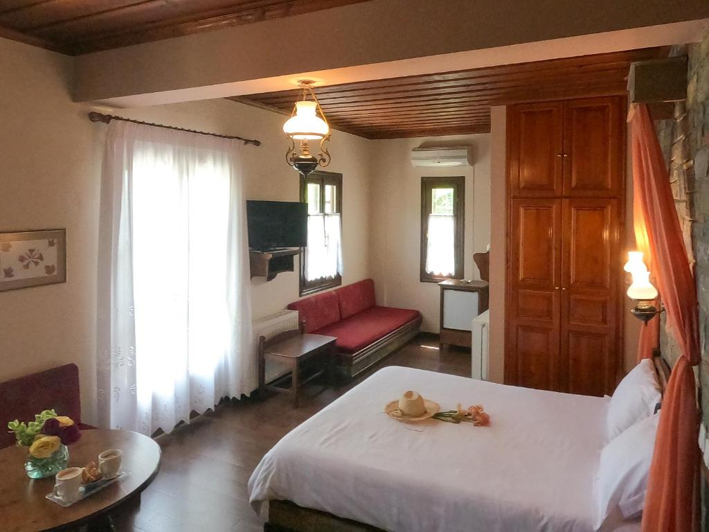 Amalthia Traditional Guesthouse - 19