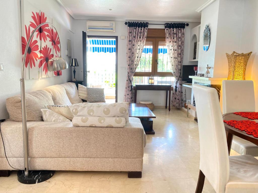 Posedenie v ubytovaní Mi Casita Villamartín Golf