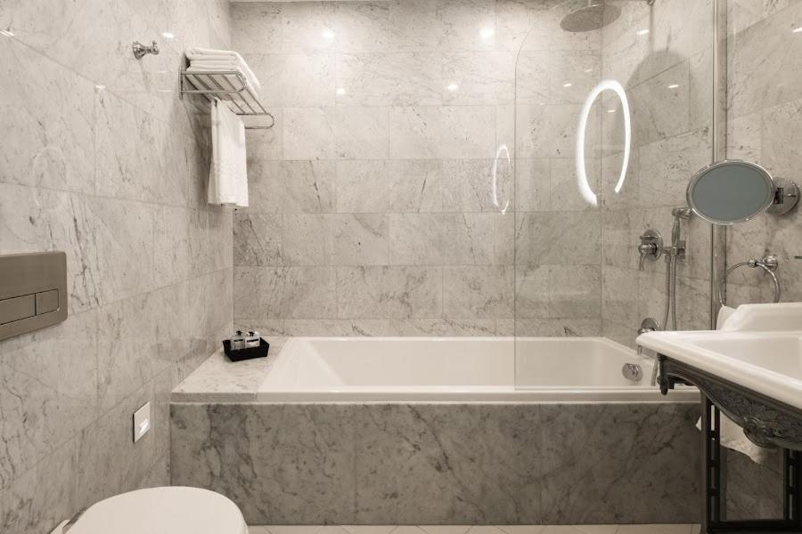 The Gomerino Hotel - 4