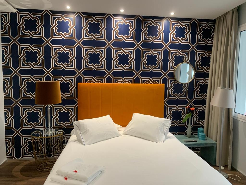 Central - São Pedro Boutique - Double Room With Balcony