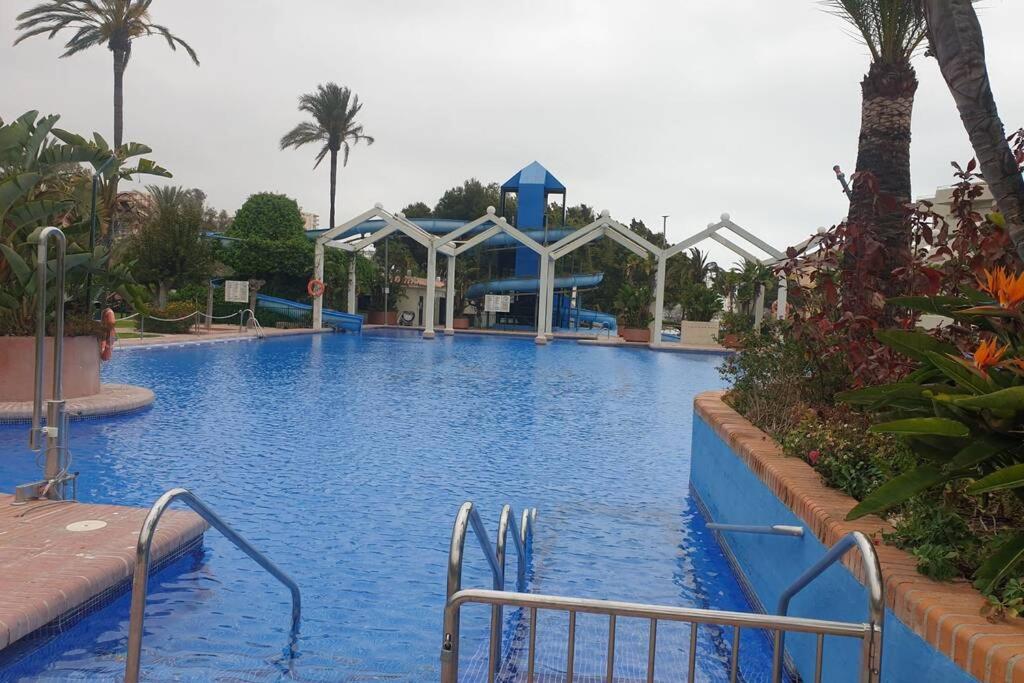 Fotografie z fotogalerie ubytování Benal beach bloque 3 vista al mar v destinaci Benalmádena