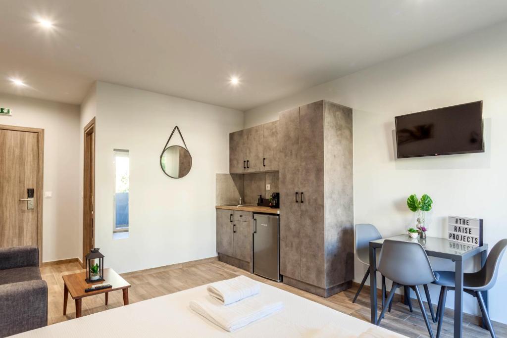 Raise Heraklion Boutique Apartments - Queen Studio