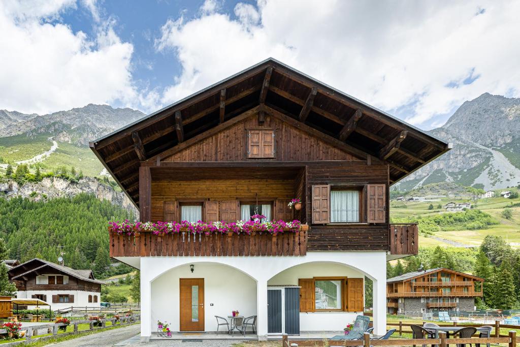 Nespecifikovaný výhled na hory nebo výhled na hory při pohledu z apartmánu