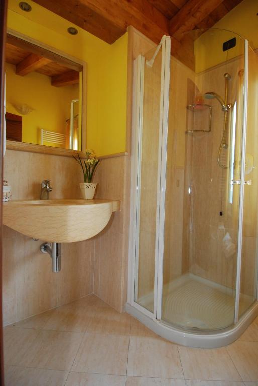 Koupelna v ubytování Albergo Ristorante Montebaldo