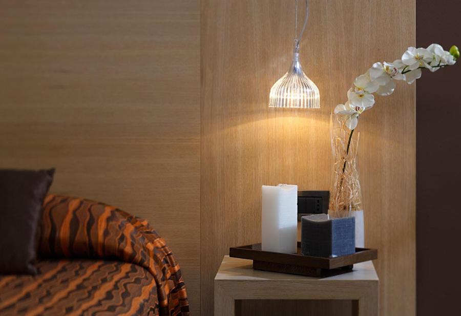 Postel nebo postele na pokoji v ubytování Hotel Paris