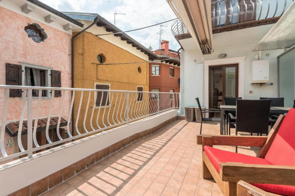 Balkón nebo terasa v ubytování la casa del borgo con parcheggio