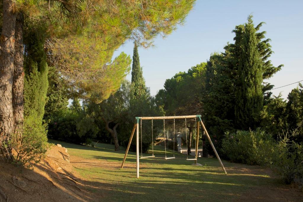 Vonkajšia záhrada v ubytovaní La Ciruela - Villa paisible jardin de 5000m2 piscine chauffée et vue sur mer