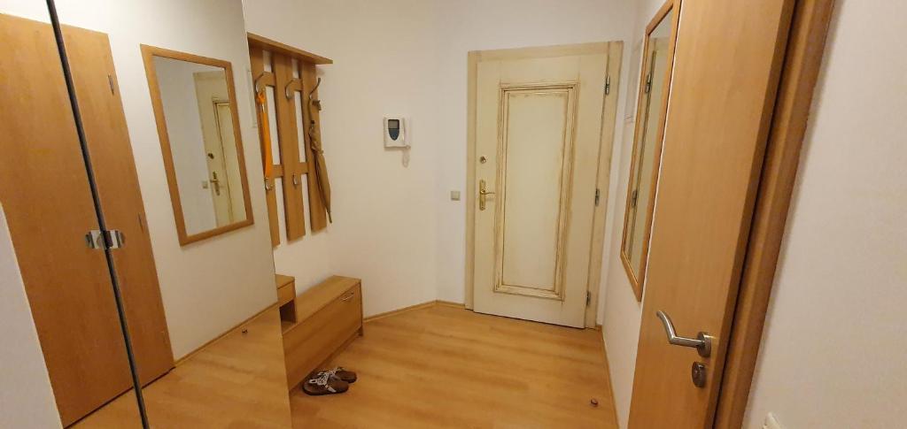 Fotografie z fotogalerie ubytování Apartmán 46m2 s balkonem v lázeňském centru v destinaci Karlovy Vary
