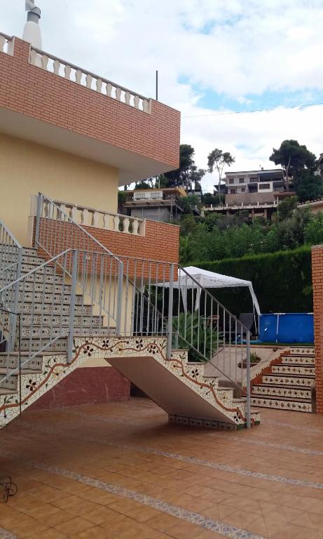 Chalet en el monte con piscina, (Spanje Benicassim) - Booking.com