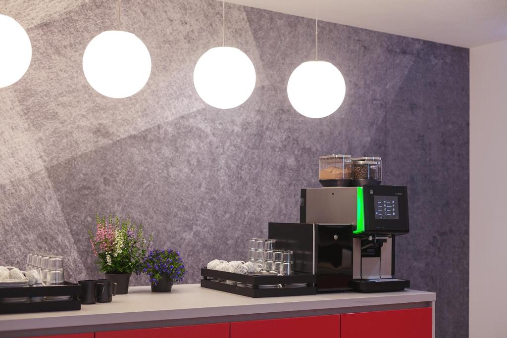 Estris per fer te o cafè a Holiday Inn - the niu, Form Stuttgart Feuerbach by IHG