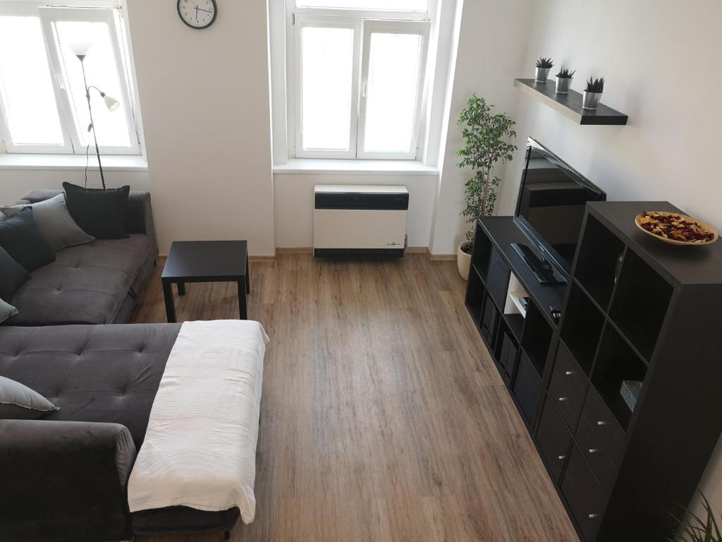 Posezení v ubytování Fine apartment in centrum of Slaný with Aircondition