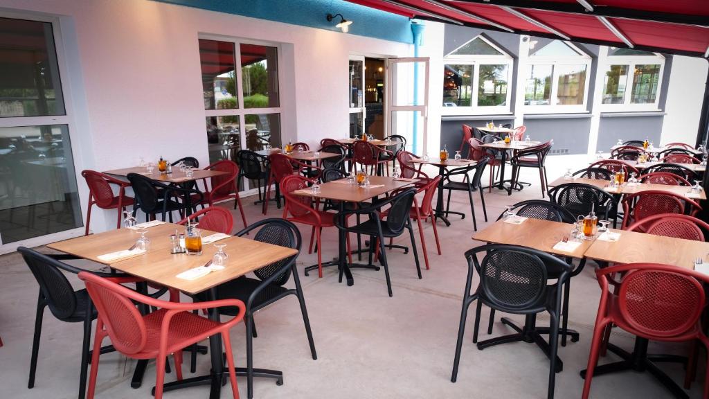 Restaurace v ubytování Kyriad Direct Perpignan Nord - Aéroport