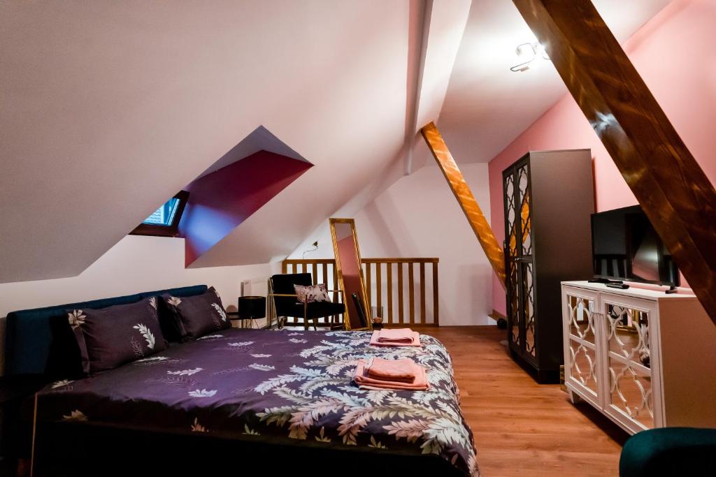 Galeria Grafit Apartments - Deluxe Apartment