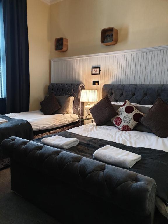 Dundee Terrace - Rooms In the City