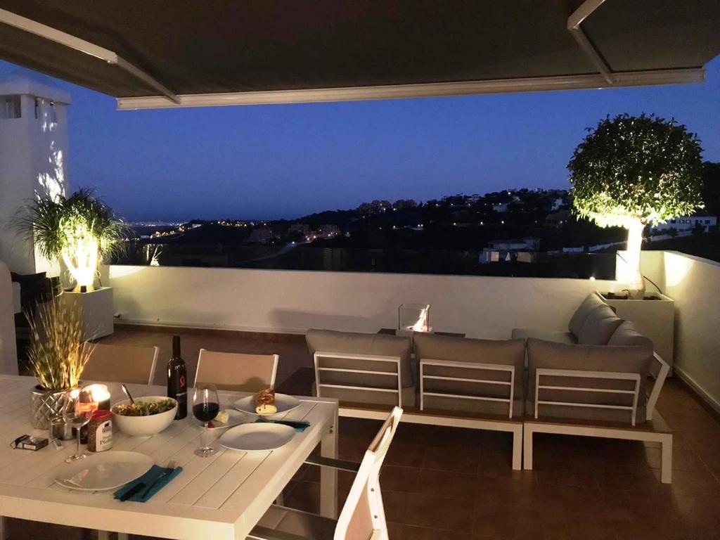 Appartement Penthouse-Mairena-Forest-nahe-Marbella-privater ...