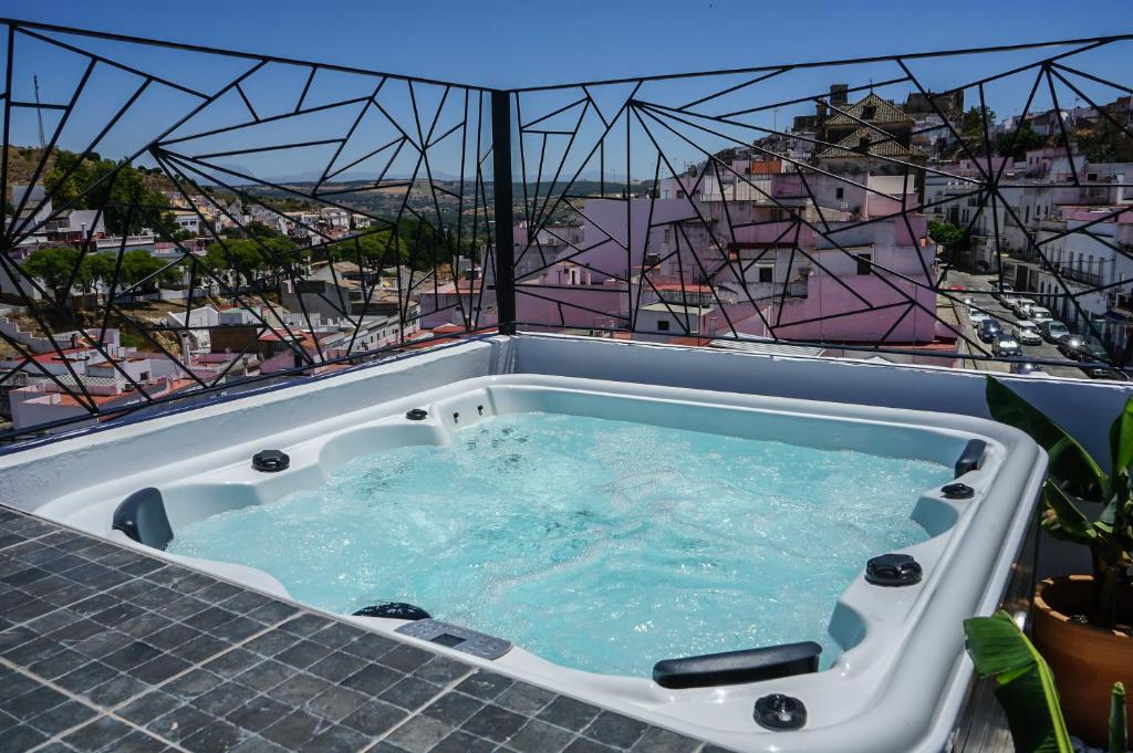 hotel con jacuzzi en la habitacion cadiz