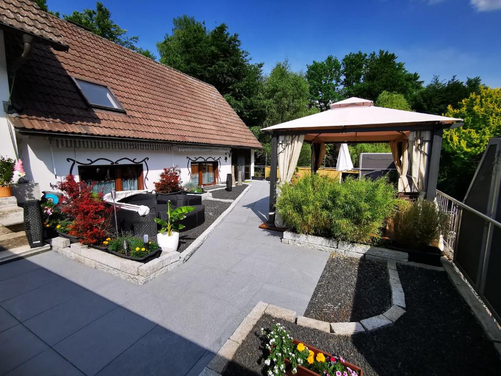 Zahrada ubytování Ferienappartement -Hof Baum