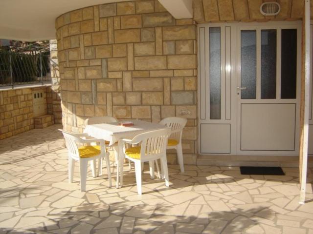 Patio nebo venkovní prostory v ubytování Apartments Ada