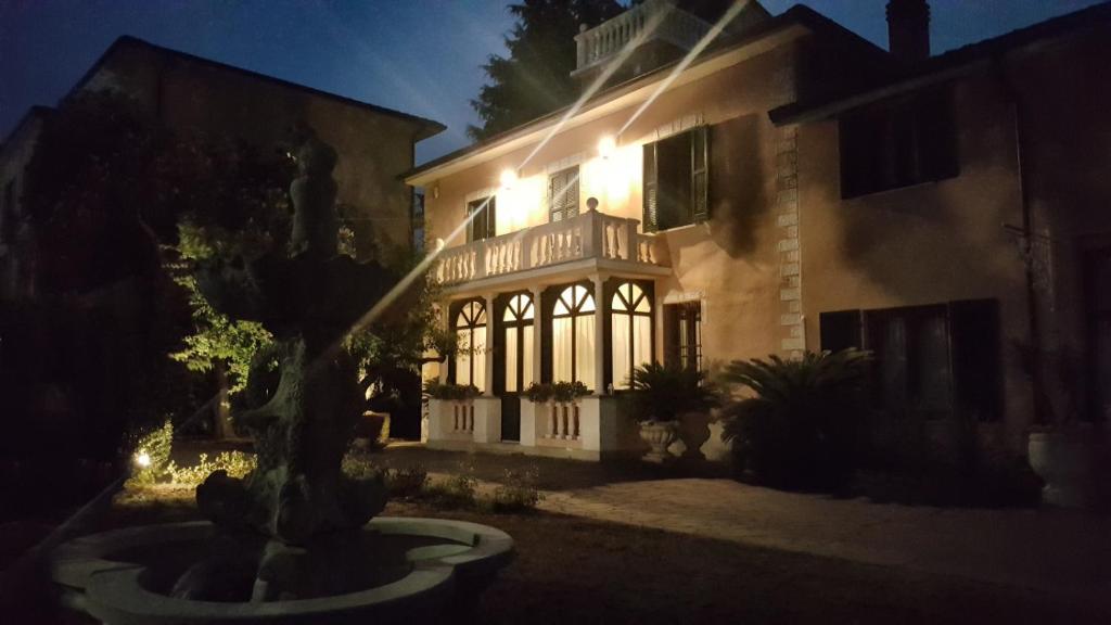 Budova, kde se bed and breakfast nachází