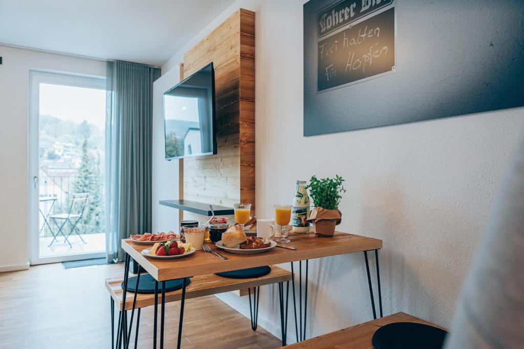 Jídlo v aparthotelu nebo okolí