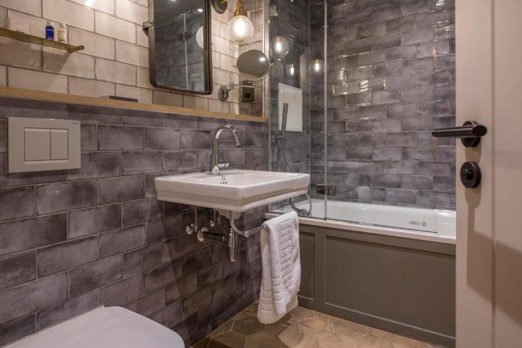 Sandburn Hall - Resim 39