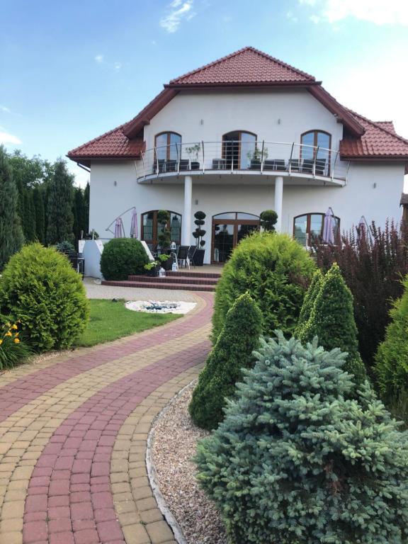 Vonkajšia záhrada v ubytovaní Rezydencja Szmaragdowy Ogród