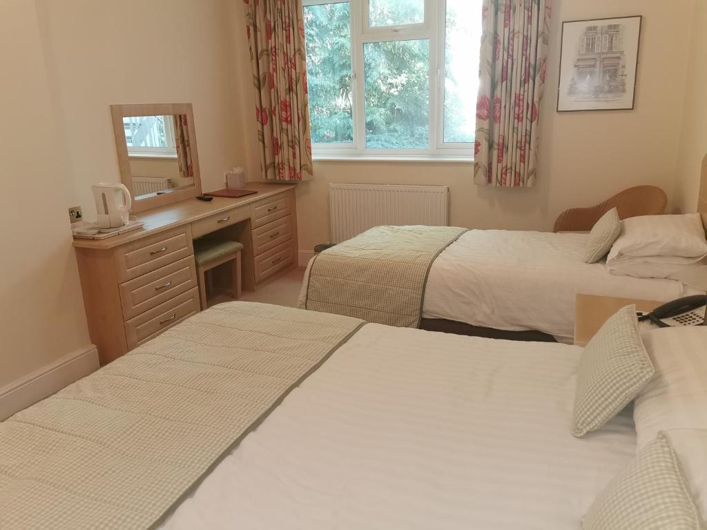 The Grove Hotel - Resim 14