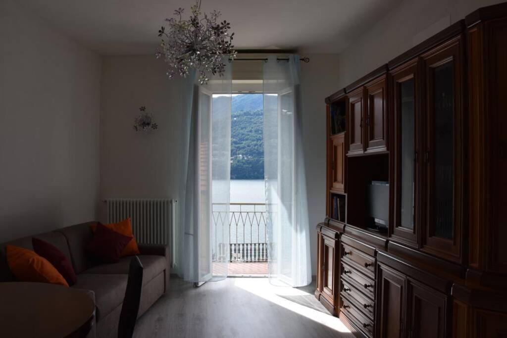 Posezení v ubytování La Resilienza, apartment with view, Carate Urio